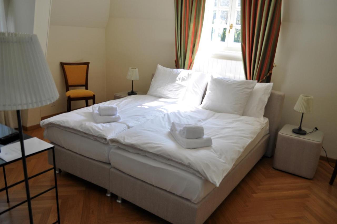 Domaine De Mont-Renaud Hotel Boncourt Ngoại thất bức ảnh